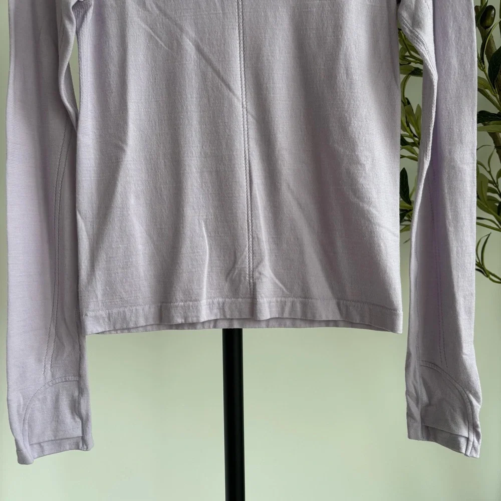 • [Athleta] Long Sleeve • - Picture 3 of 10